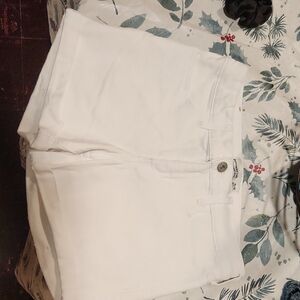 Abercrombie Kids Cream Shorts